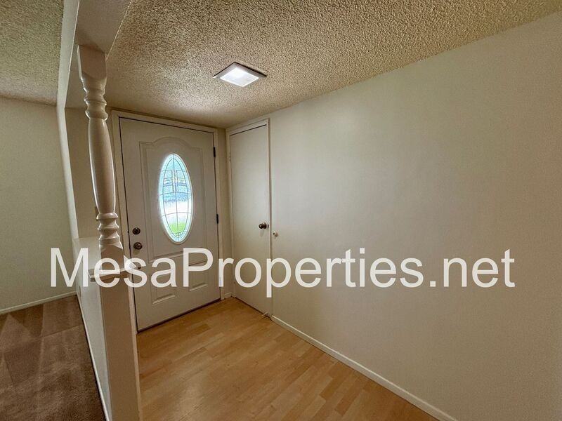 561 Spruce St - Photo 6 of 25