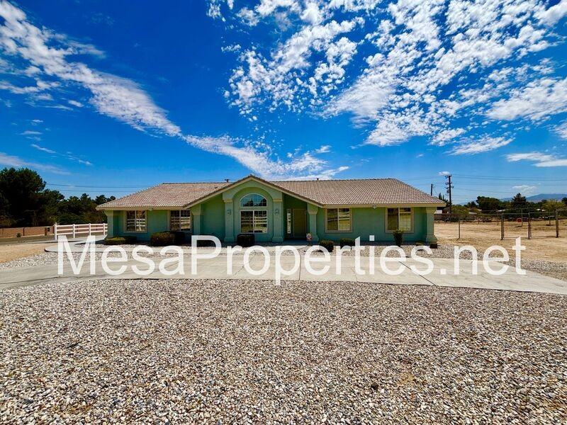 15185 Osceola Rd - Photo 3 of 30