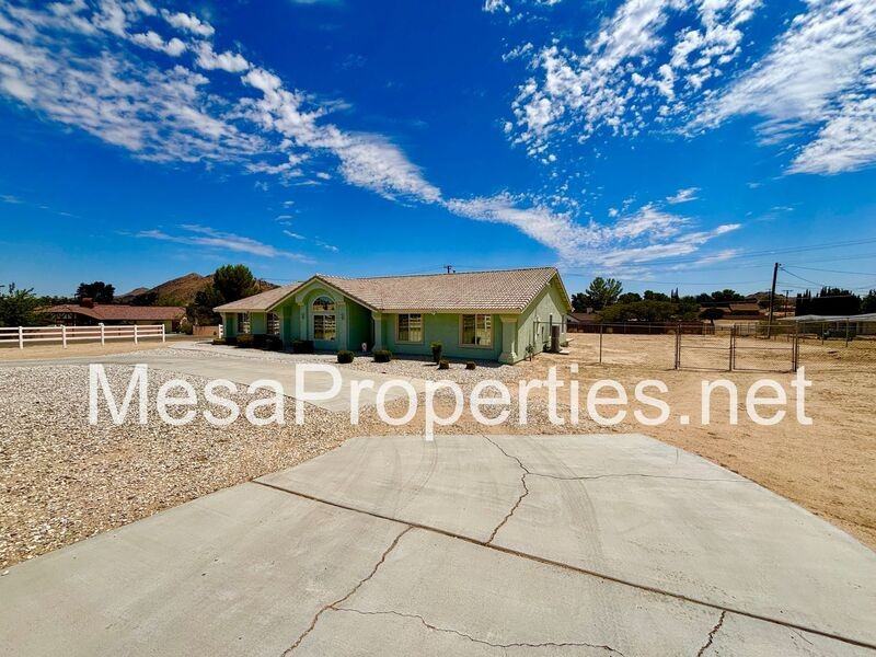 15185 Osceola Rd - Photo 4 of 30