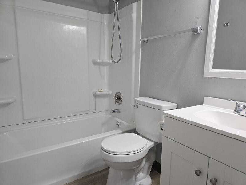 348 E Marquette St - Photo 7 of 9