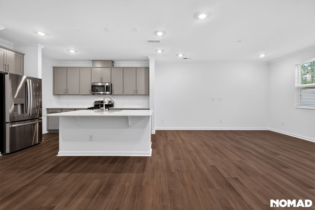 104 Tree Moss Ct - Photo 6 of 37