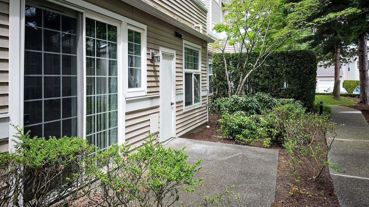 2070 132nd Ave Se #701 - Photo 2 of 14