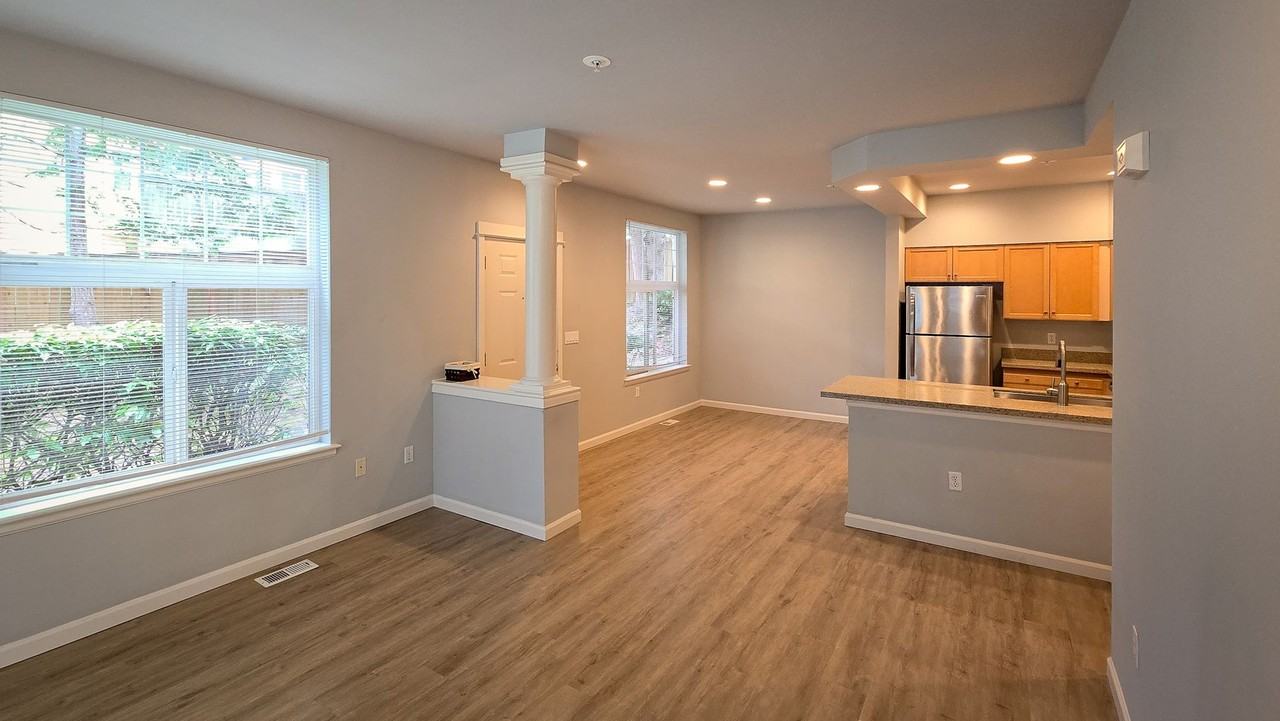 2070 132nd Ave Se #701 - Photo 3 of 14