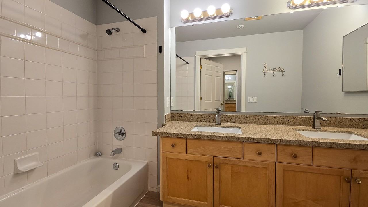 2070 132nd Ave Se #701 - Photo 7 of 14