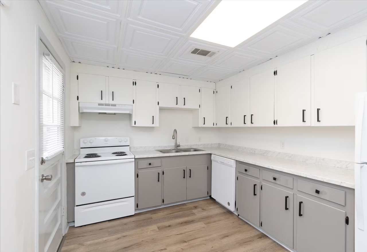 201 Pickens St - Photo 4 of 22