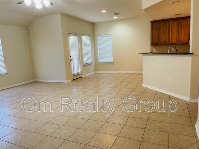 9506 Carsonmont Ln - Photo 5 of 38
