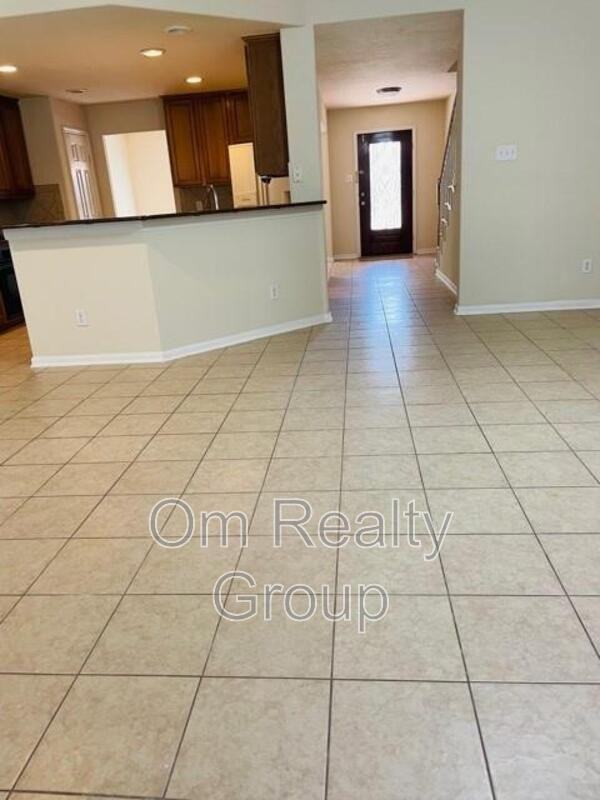9506 Carsonmont Ln - Photo 6 of 38