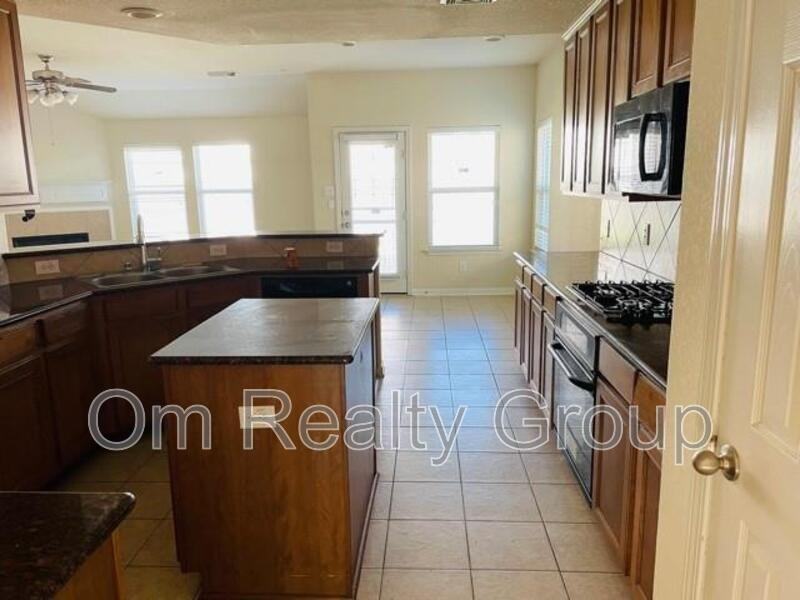 9506 Carsonmont Ln - Photo 7 of 38