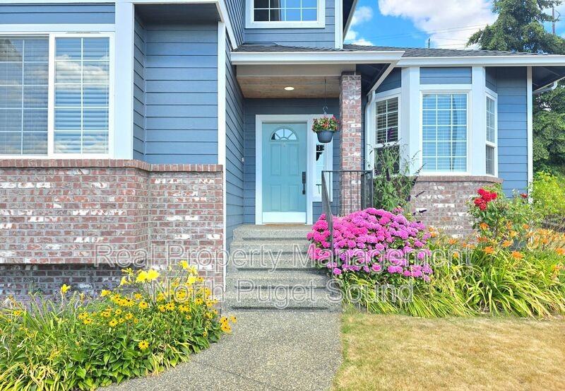 7627 80th Ave Ne - Photo 2 of 32