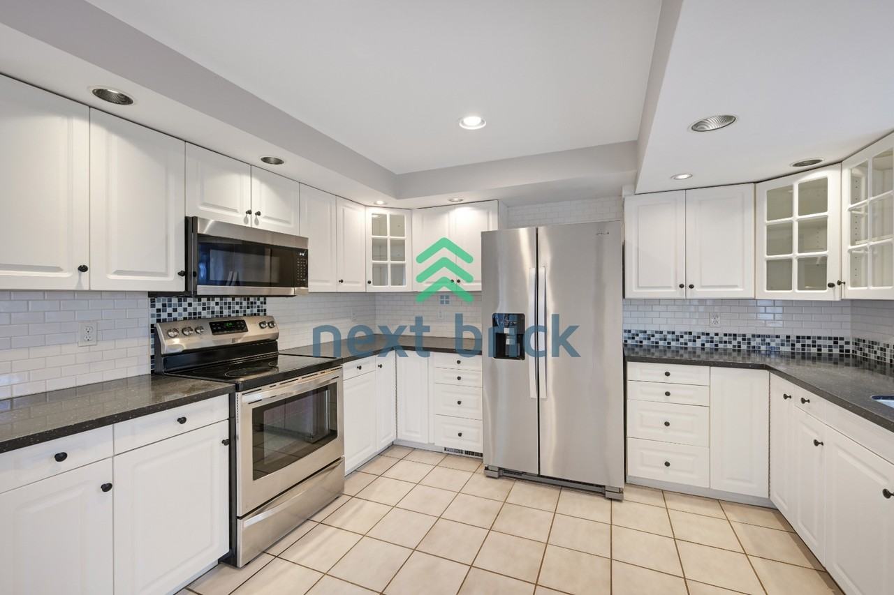 1638 172nd Ave Ne - Photo 6 of 25