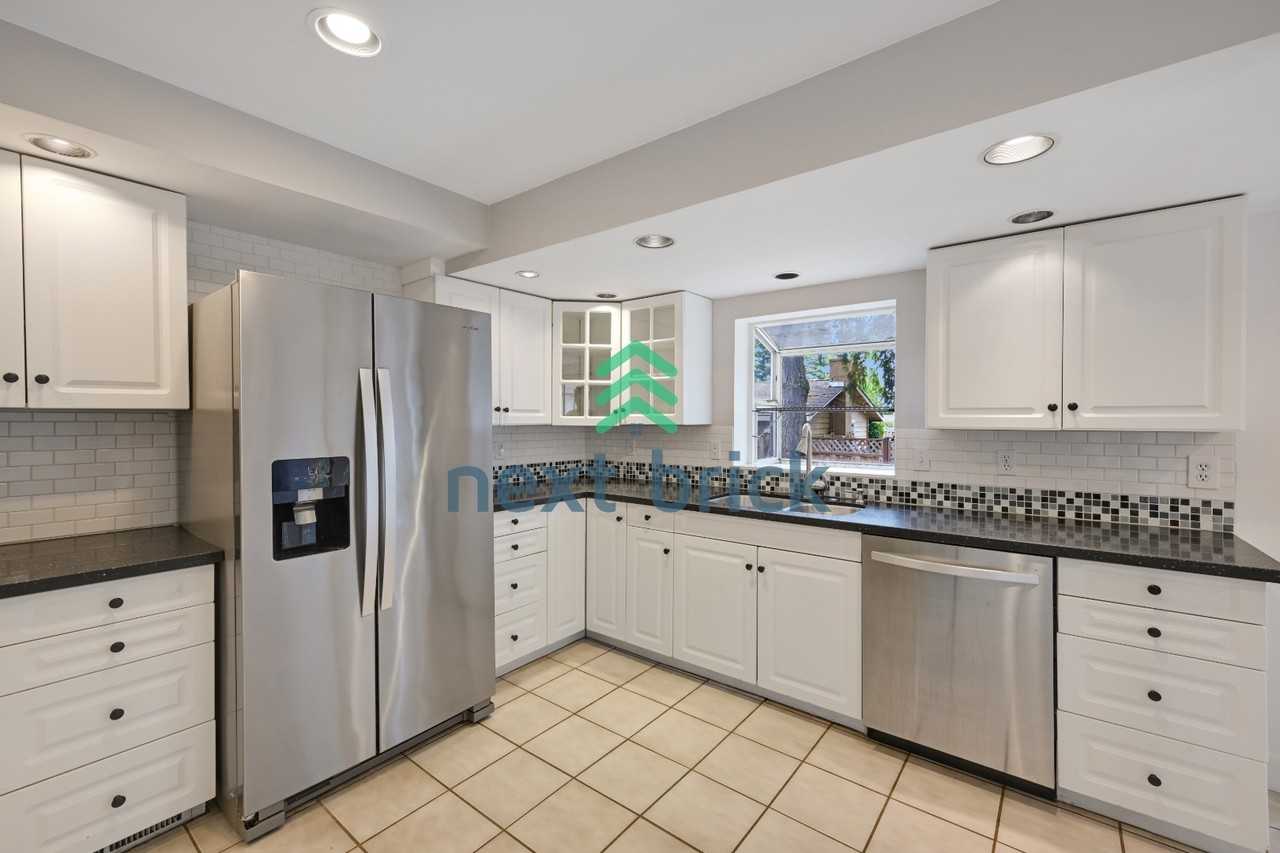 1638 172nd Ave Ne - Photo 7 of 25