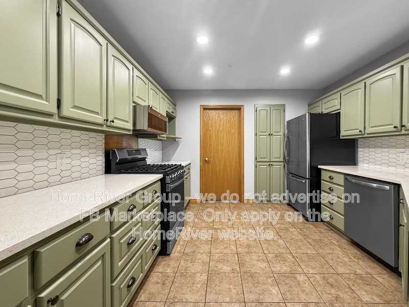 8947 N 133rd East Ave - Photo 5 of 21