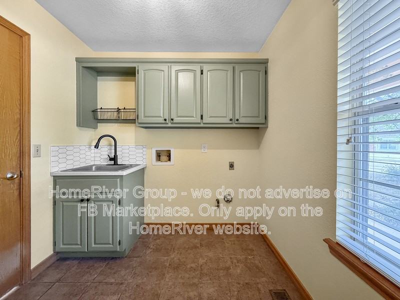 8947 N 133rd East Ave - Photo 7 of 21