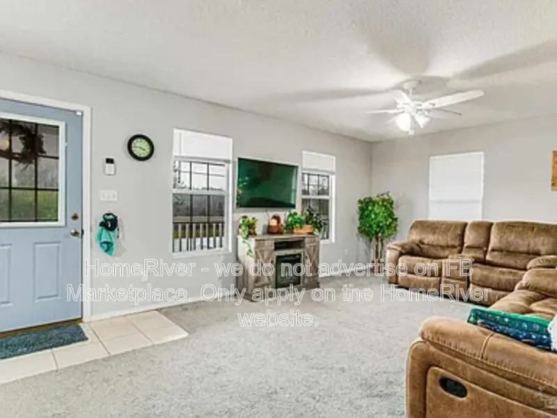 7156 Eastgate Rd - Photo 4 of 33
