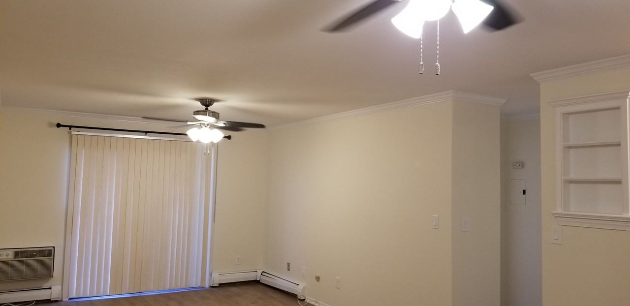 235 Henry Ave #31K - Photo 4 of 11