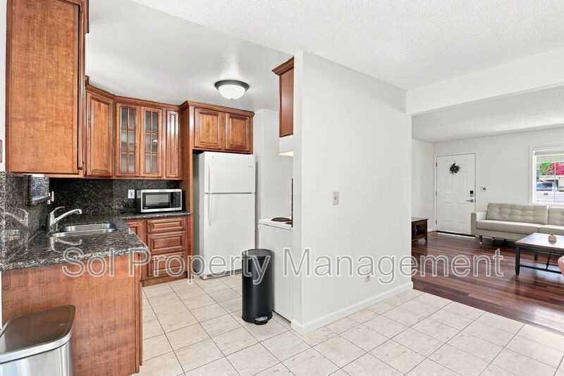 426 Swift St - Photo 7 of 27