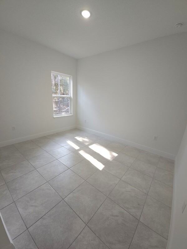 6374 N Falmouth Ter - Photo 7 of 18