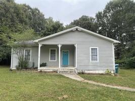 featured image of 7 Emory St