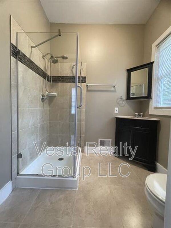 7 Emory St - Photo 5 of 15