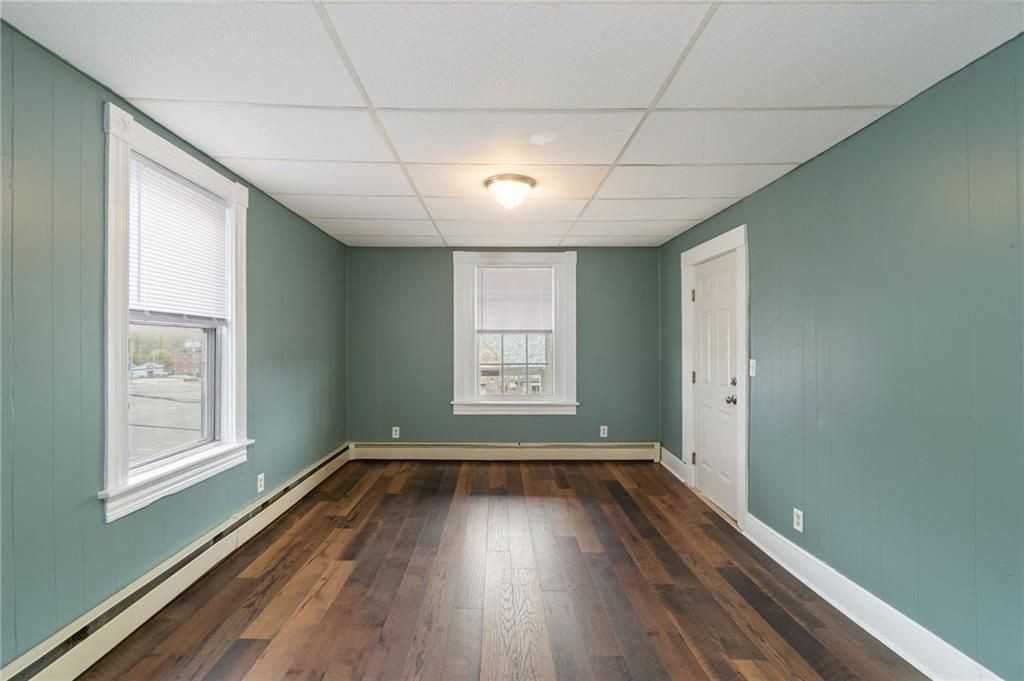 518 Privilege St ##3 - Photo 4 of 7