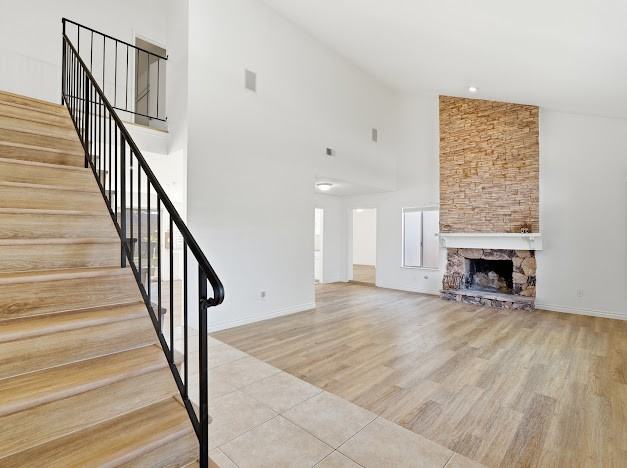 2084 N Palm Ave - Photo 2 of 18