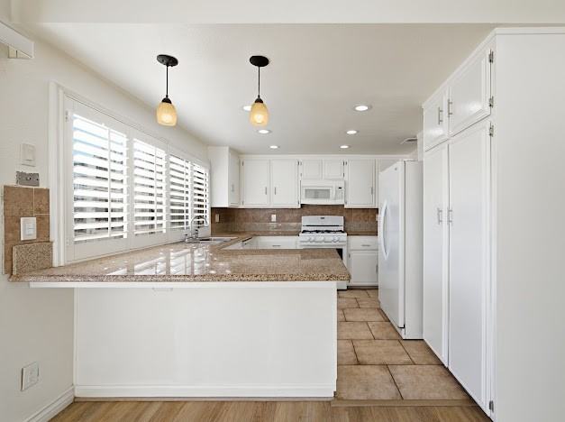 2084 N Palm Ave - Photo 3 of 18