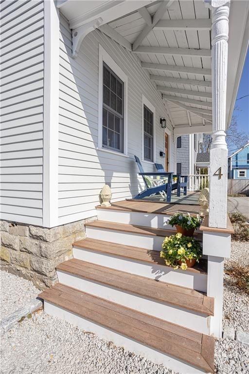 4 Gladding Ct - Photo 2 of 50