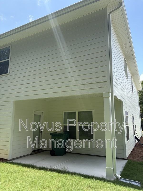 213 Laney Dr - Photo 6 of 35