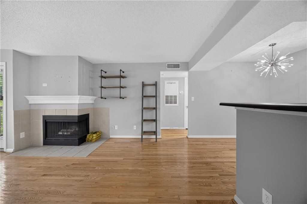 1021 Chastain Park Ct Ne - Photo 2 of 21