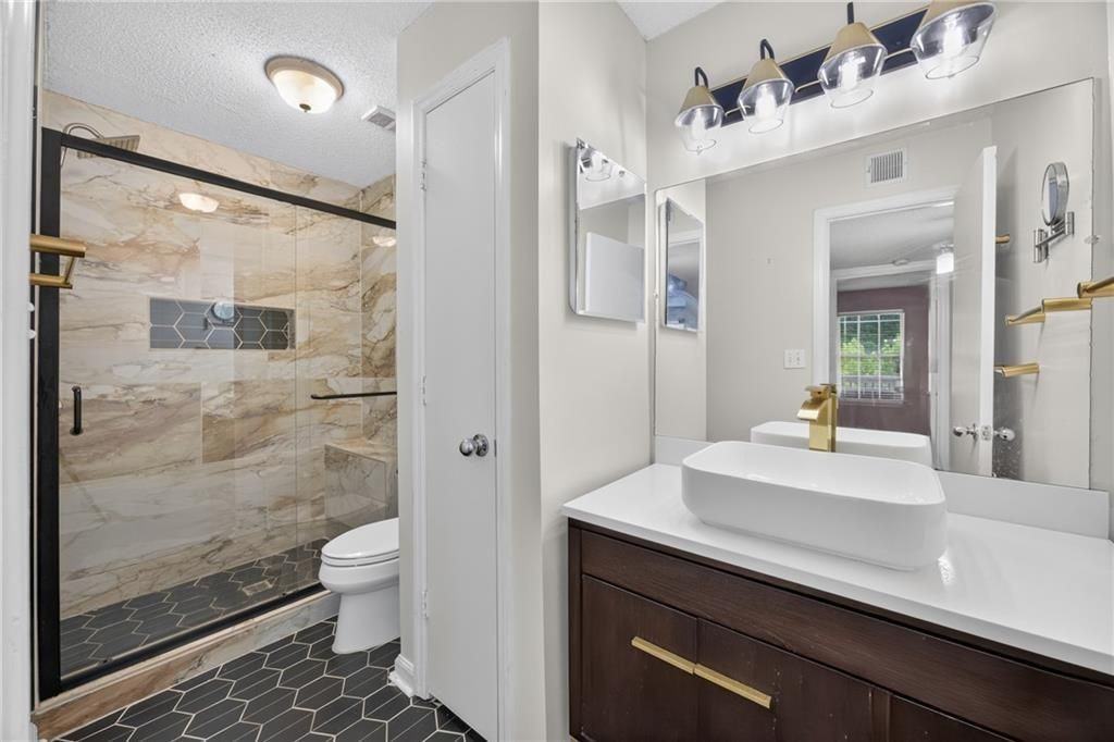1021 Chastain Park Ct Ne - Photo 4 of 21
