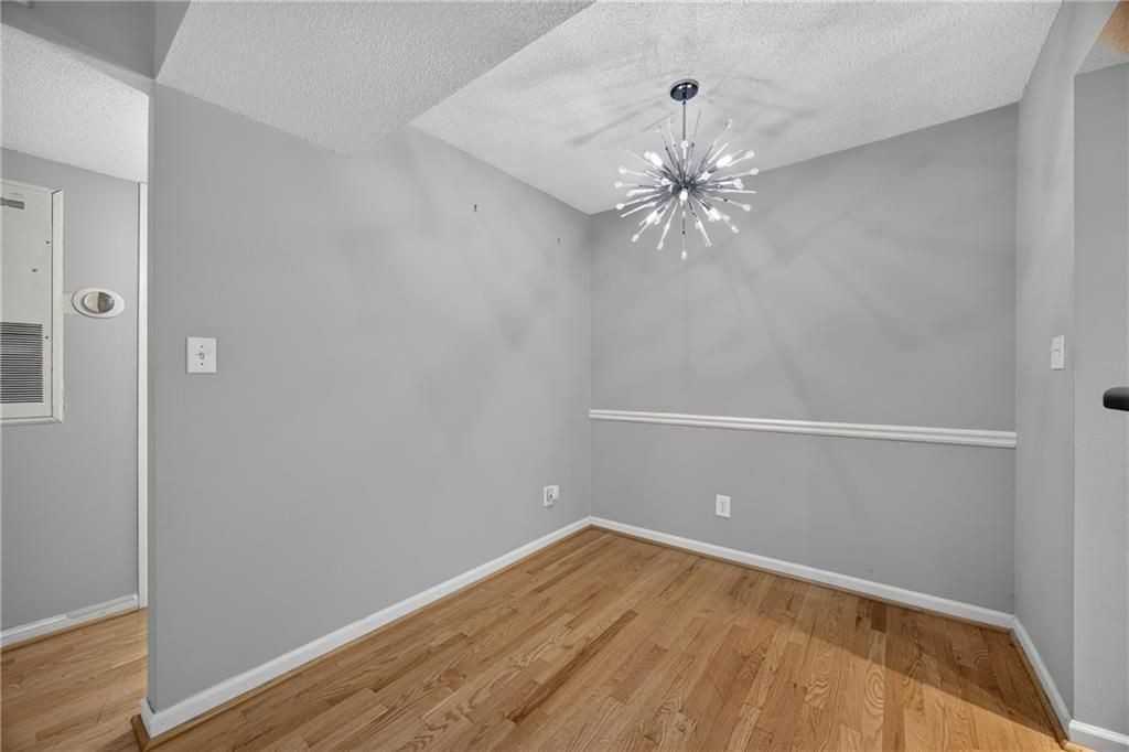 1021 Chastain Park Ct Ne - Photo 5 of 21