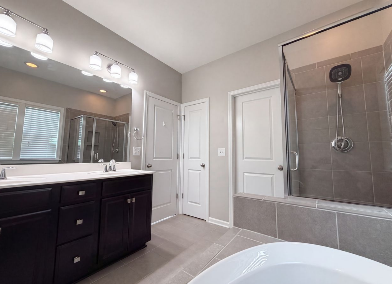 1625 Silo Ridge Dr - Photo 4 of 5