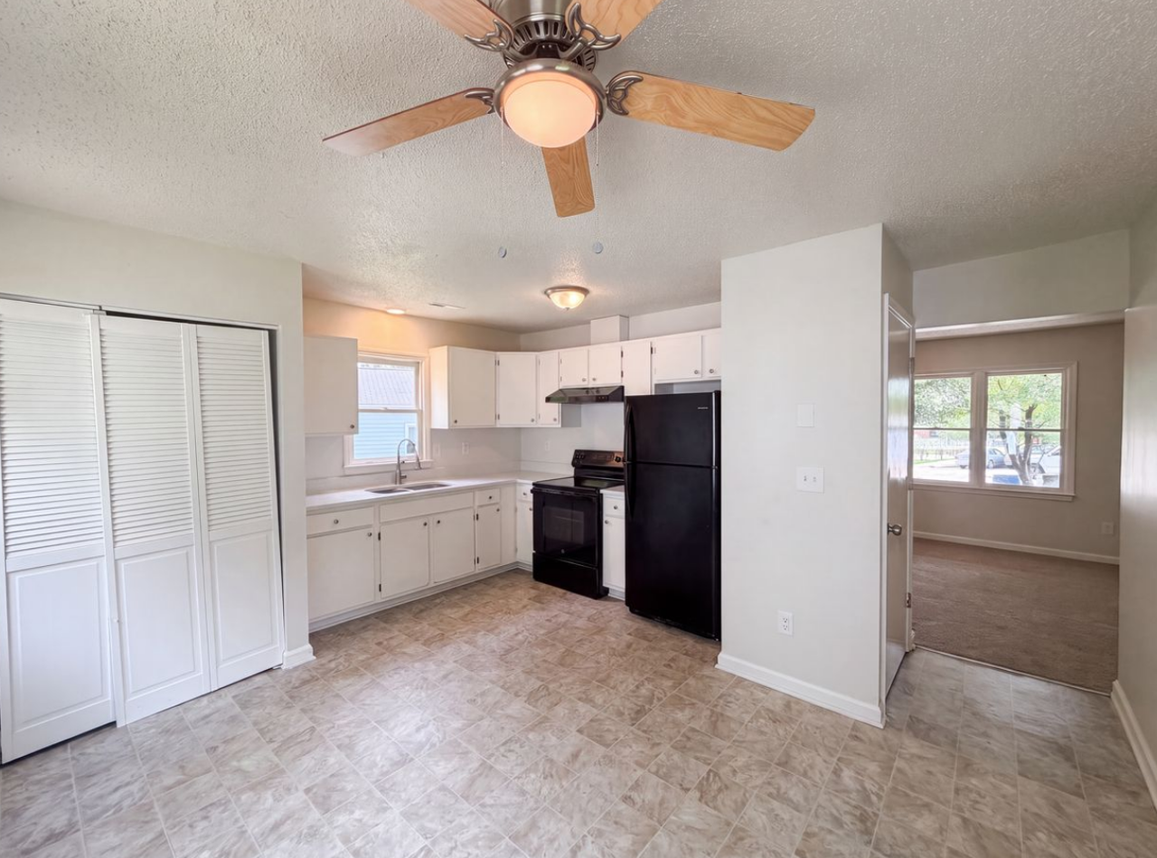 4 Shirley Caesar Ct - Photo 2 of 14
