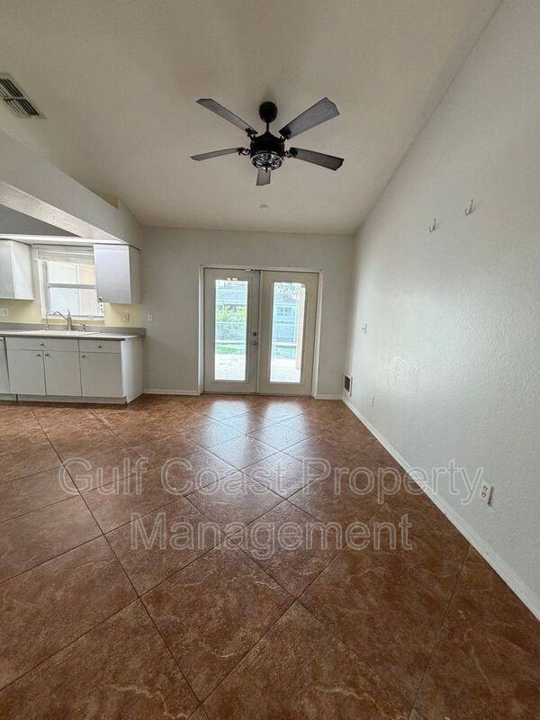 4017 Ne 10th Ave - Photo 6 of 28