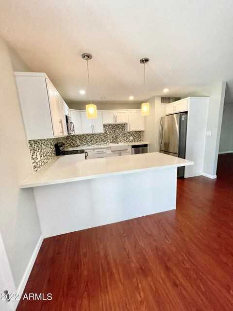 6820 E Moreland St - Photo 2 of 15