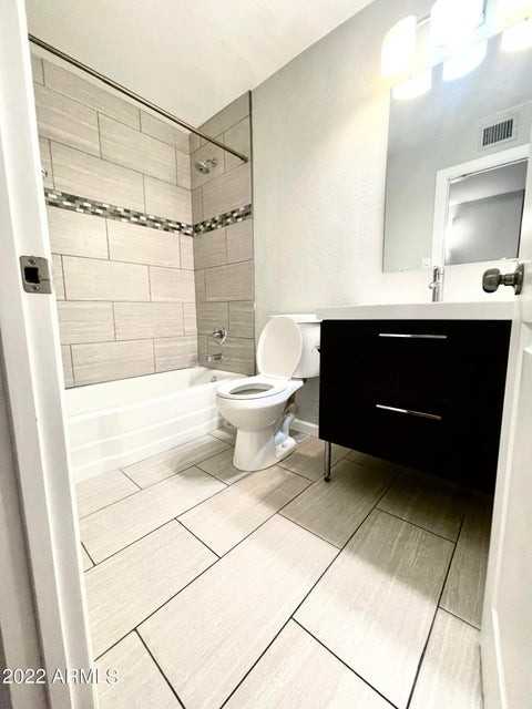 6820 E Moreland St - Photo 7 of 15