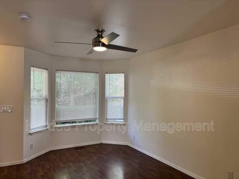 4419 W Freemont St - Photo 7 of 18