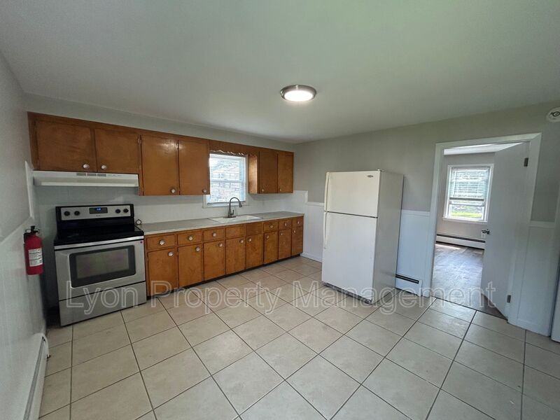 1 Carter Ave #2 - Photo 2 of 10