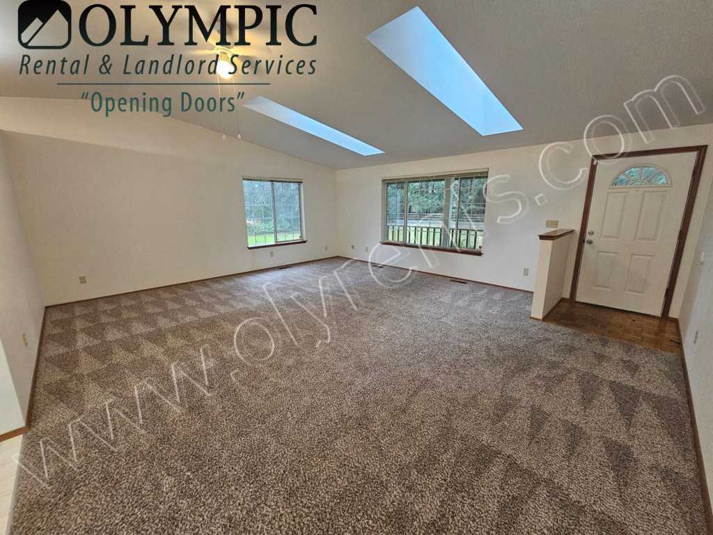 1448 Mix St Nw - Photo 3 of 17