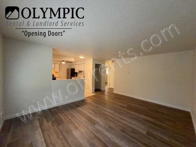 2344 Carpenter Rd Se - Photo 3 of 15