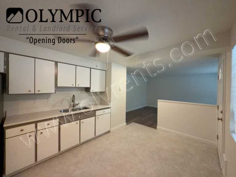 2344 Carpenter Rd Se - Photo 5 of 15