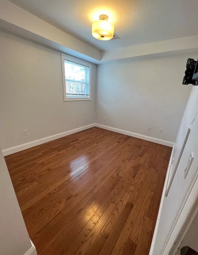 110 Maverick St #3 - Photo 5 of 10
