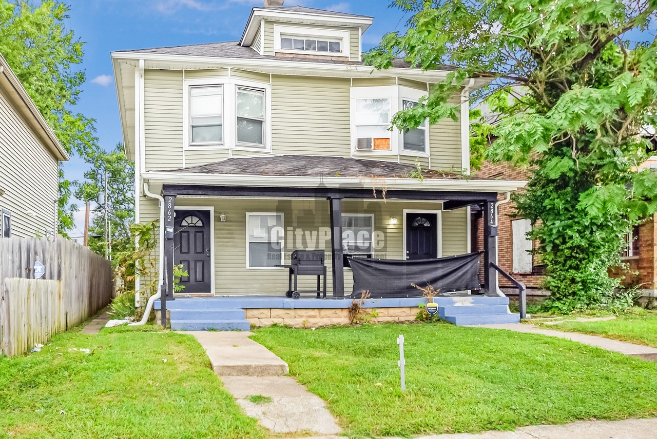 2862 Highland Pl - Photo 4 of 17