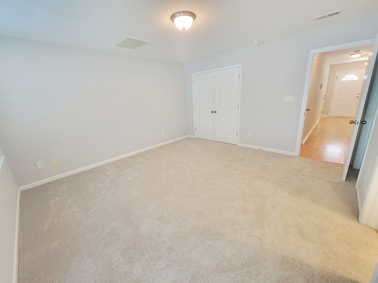 8827 Thornton Town Pl - Photo 6 of 50