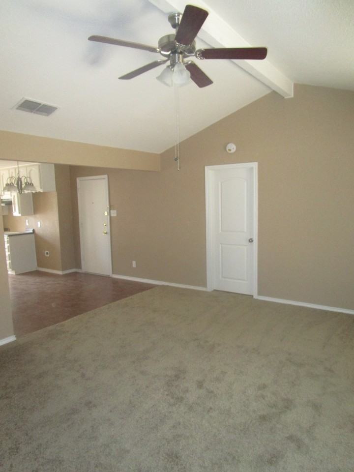 6605 Kitty Dr - Photo 5 of 14