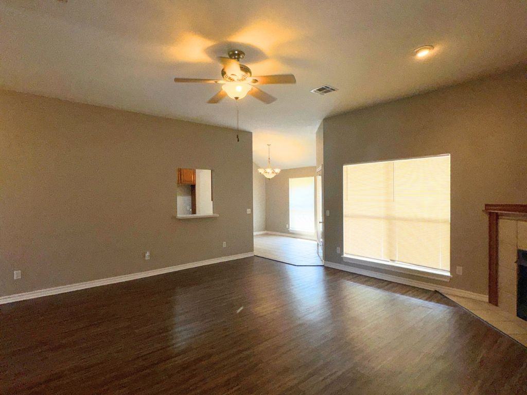 5328 Republic Dr - Photo 3 of 19