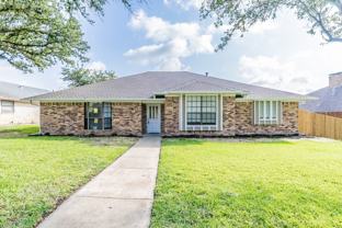 3008 Apple Valley Dr - Photo 1 of 1