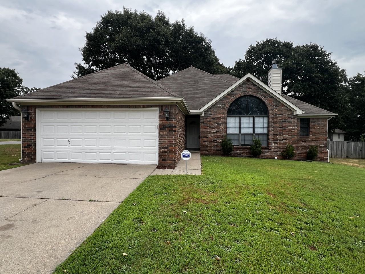 2404 Bearskin Dr
