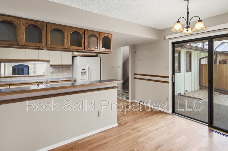 5416 Meadowbrook Dr - Photo 7 of 33