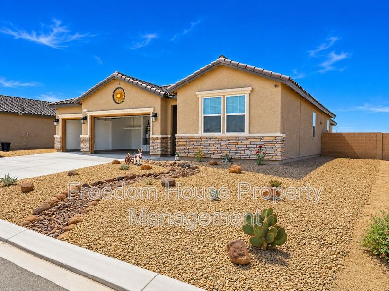 3575 E Wallowa Dr - Photo 2 of 50